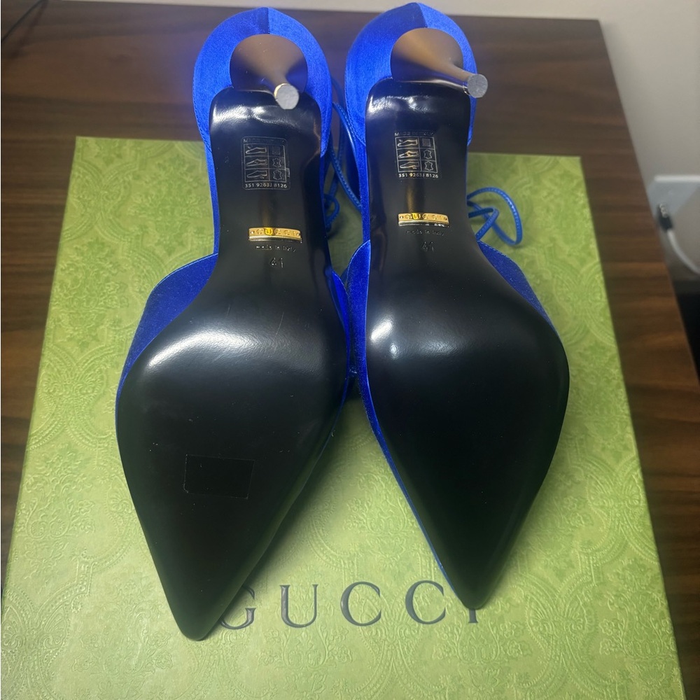 Gucci Satin Blue Pumps - Picture 11 of 12